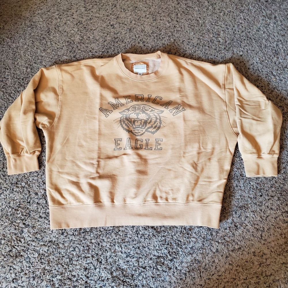 American Eagle crewneck